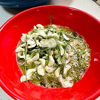 #菜油就选外婆乡，新鲜开榨抢先尝#槐树花蛋堡的做法图解1