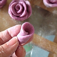 玫瑰花形紫薯馒头的做法图解4