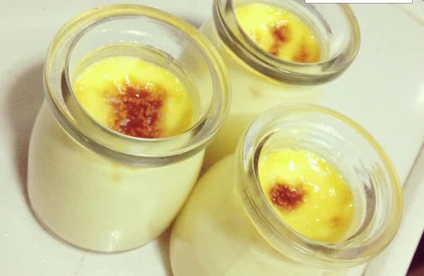 盈太美食俱乐部---入口即化的法式焦糖布丁