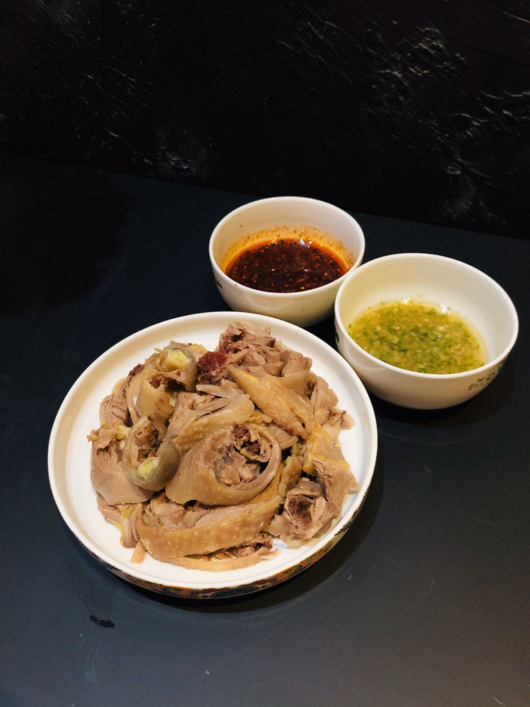 白切鸡   川式粤式两吃蘸料的做法