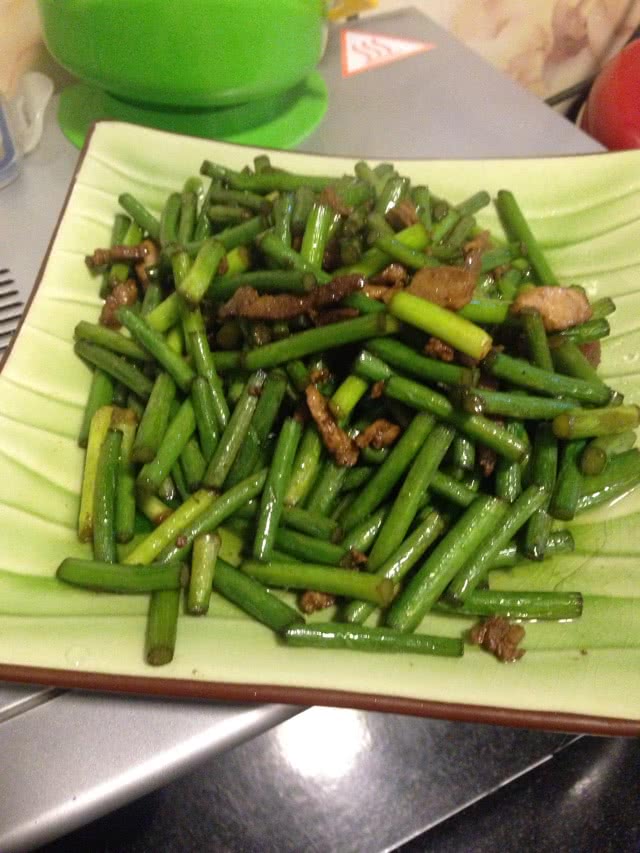 「新手入门」蒜薹炒肉的做法图解4