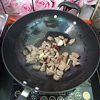 【豆果酱油试用报告】胡萝卜土豆炖牛肉的做法图解8