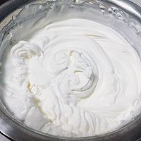 圣诞黑森林蛋糕的做法图解4