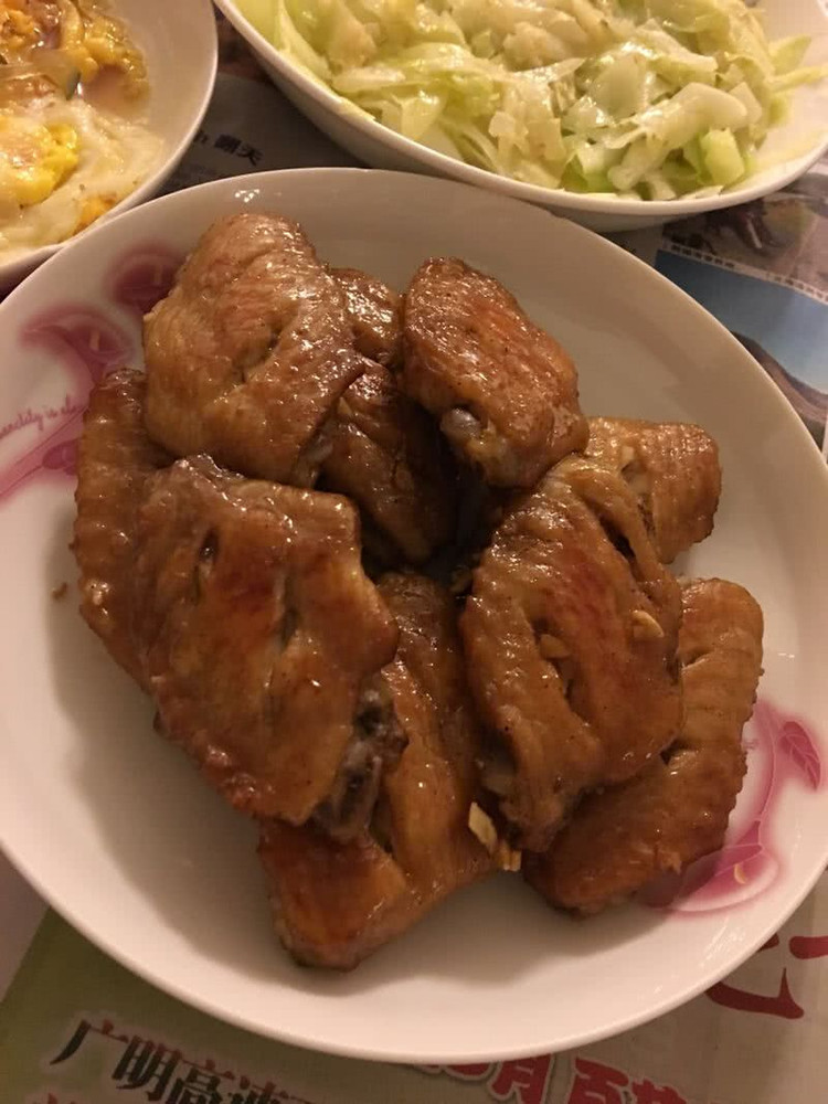 烤箱简易蒜香鸡翅的做法
