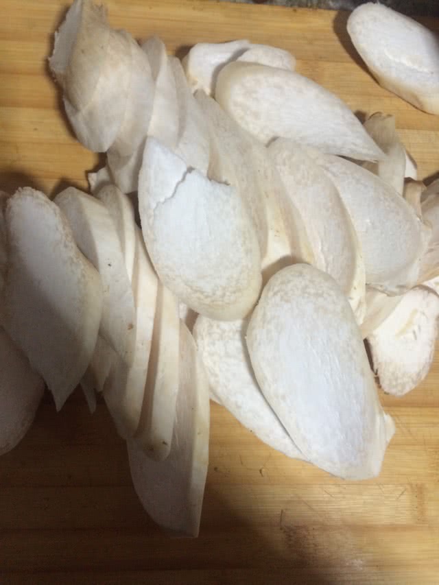 肉炒蘑菇的做法图解4
