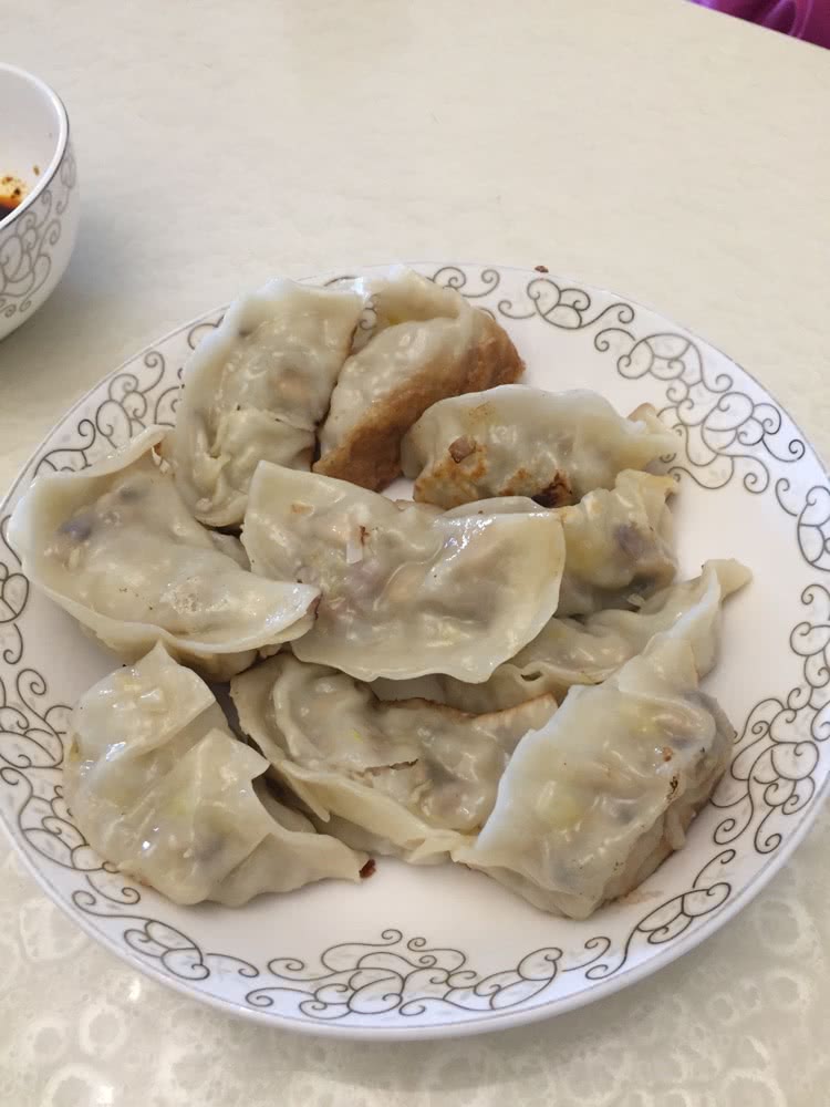 猪肉冬菇白菜煎饺的做法图解7