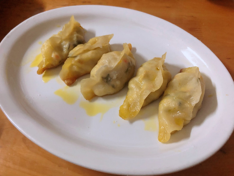 家庭版好吃的豆腐水煎饺的做法