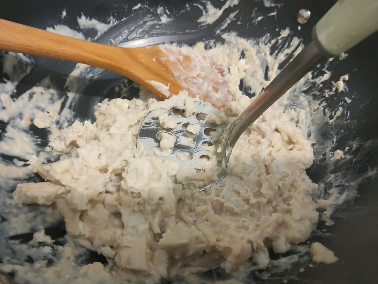 荔浦芋头泥（一口炒锅搞定）的做法