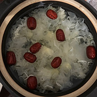 银耳红枣汤的做法图解3