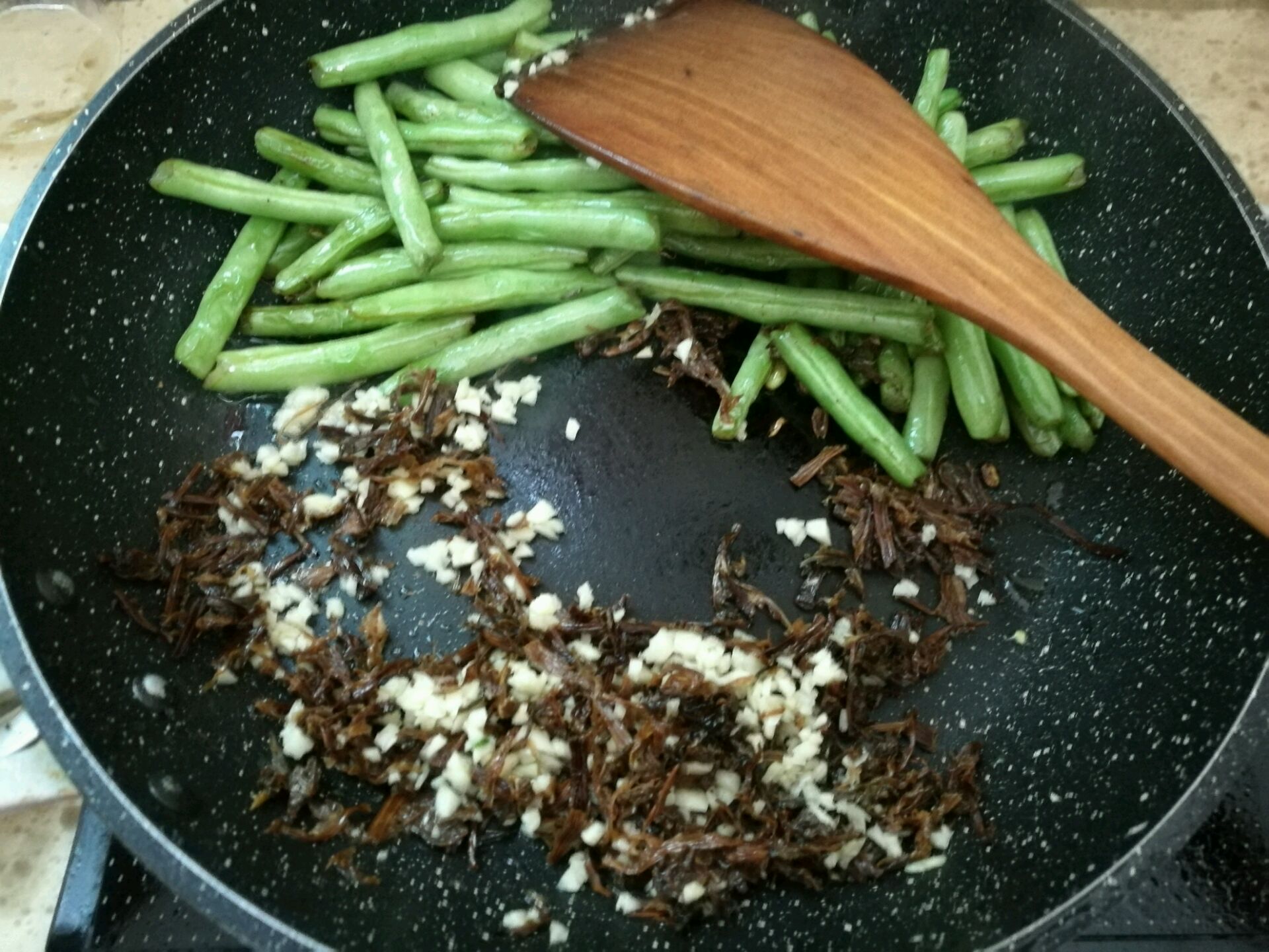 梅干菜豆角怎么做_梅干菜豆角的做法_曳雨食光_豆果美食