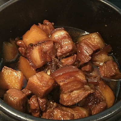 砂锅红烧肉