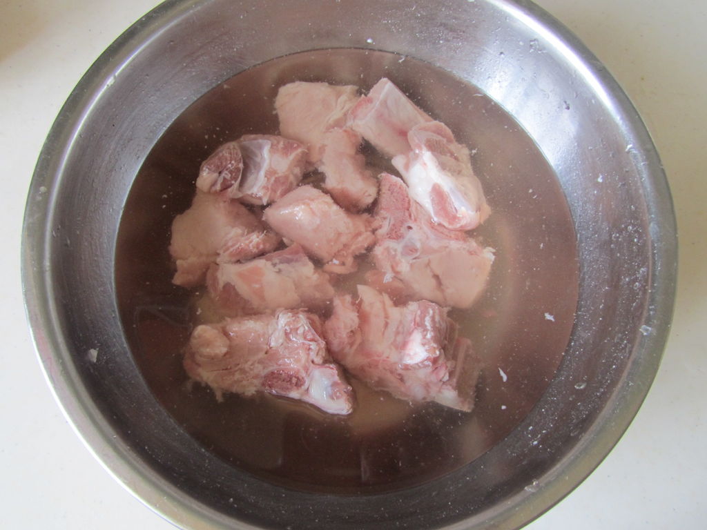 黑木耳排骨汤怎么做_黑木耳排骨汤的做法_豆果美食