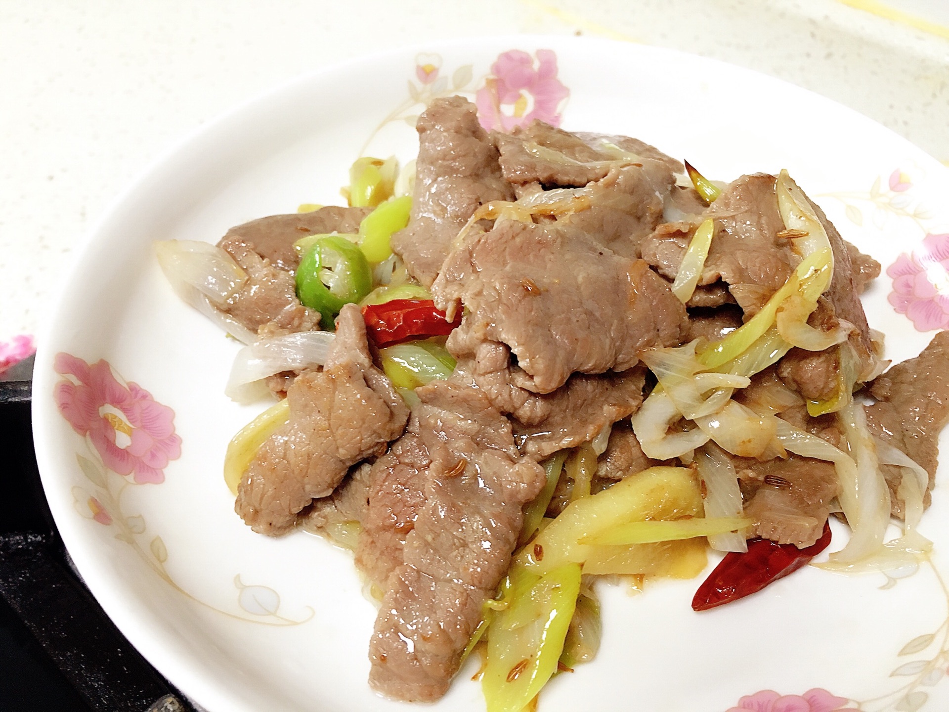 广东名菜姜葱炒生鱼片的做法，入口爽滑，比饭店的还好吃_哔哩哔哩 (゜-゜)つロ 干杯~-bilibili