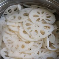 糖醋藕片的做法图解3