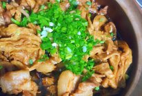 腐竹焖五花肉的做法