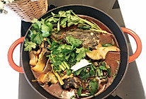 椒麻鲟鱼火锅的做法