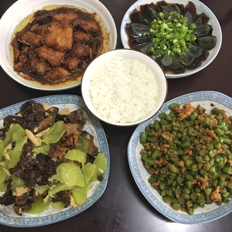 豆角炒肉的做法图解2