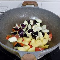 双茄炖土豆#金龙鱼营养强化维生素A 新派菜油#的做法图解6