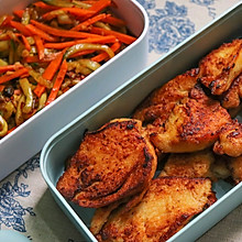 #monbento为减脂季撑腰#香煎鸡胸肉+凉拌黄瓜胡萝卜丝