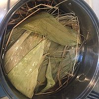 红豆香肠粽子的做法图解4