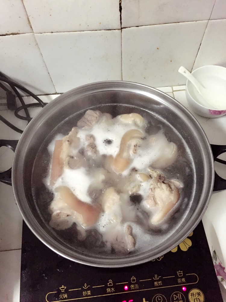 猪脚姜醋的做法图解4