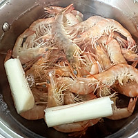 #珍选捞汁 健康轻食季#捞汁基围虾的做法图解3
