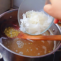 荷叶银耳莲子绿豆汤的做法图解6