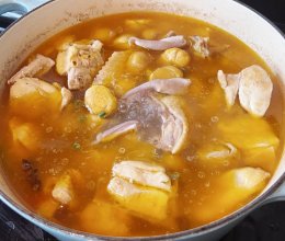 家庭版暖胃猪肚大粟鸡汤的做法