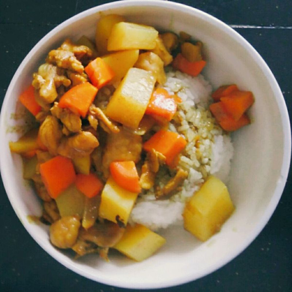咖喱鸡肉饭