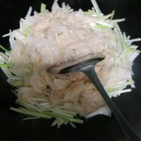 黄芽韭炒豆腐片的做法图解5
