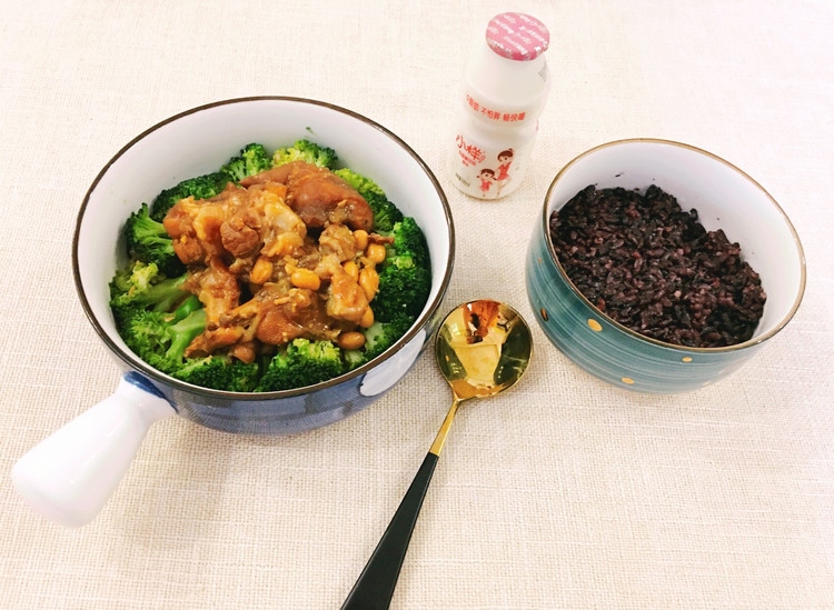 黄豆猪蹄饭的做法