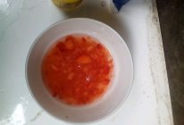 酸甜草莓果汁的做法