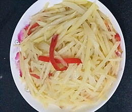 酸辣土豆丝下饭菜的做法