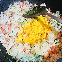 酱油蛋炒饭的做法图解5