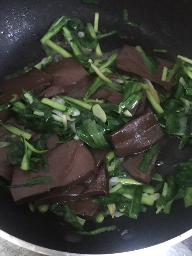 韭菜炒猪血的做法图解9