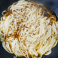 #憋在家里吃什么#鲜蔬牛肉面的做法图解3