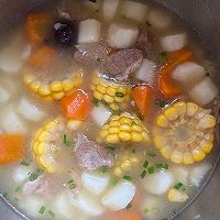 玉米胡萝卜山药羊肉汤的做法图解7