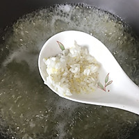 绿豆薏仁小米粥的做法图解3
