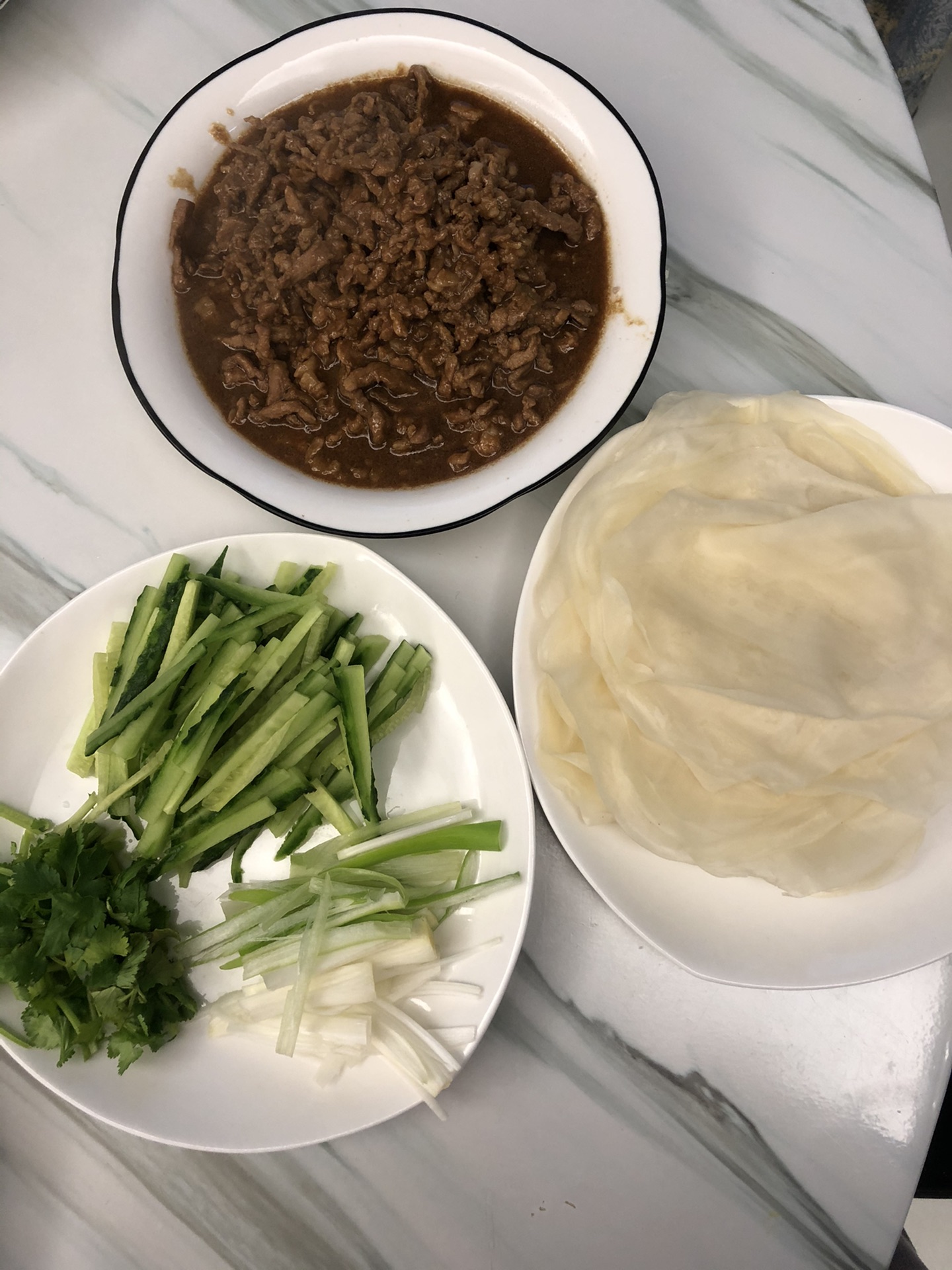 Shredded pork with Beijing sauce