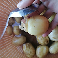 新小土豆焖饭~小时候的味道的做法图解2