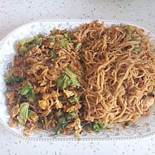 懒得炒大菜又想吃好一点:炒方便面