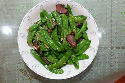 荷兰豆炒腊肉