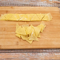 土豆粉炒腊肉的做法图解7