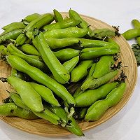 #放假请来我的家乡吃#苏州时令菜，立夏限定/葱香蚕豆的做法图解1