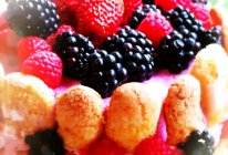 浆果缤纷～夏洛特蛋糕的做法