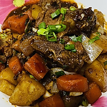 #打工人的健康餐#川香土豆胡萝卜炖排骨