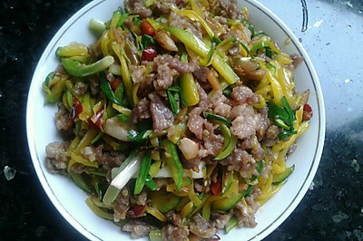 家常【泡椒牛肉丝】