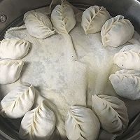 荠菜鸡蛋虾皮大蒸饺的做法图解8