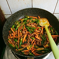 蒜苗炒豆干的做法图解5