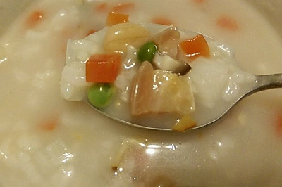 腊八粥——香咸浓稠的五彩八效食物组合电饭锅步骤